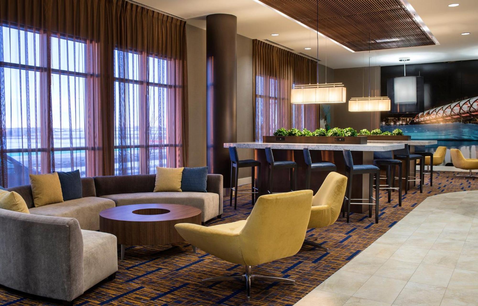 Hotel Courtyard By Marriott Calgary South Zewnętrze zdjęcie