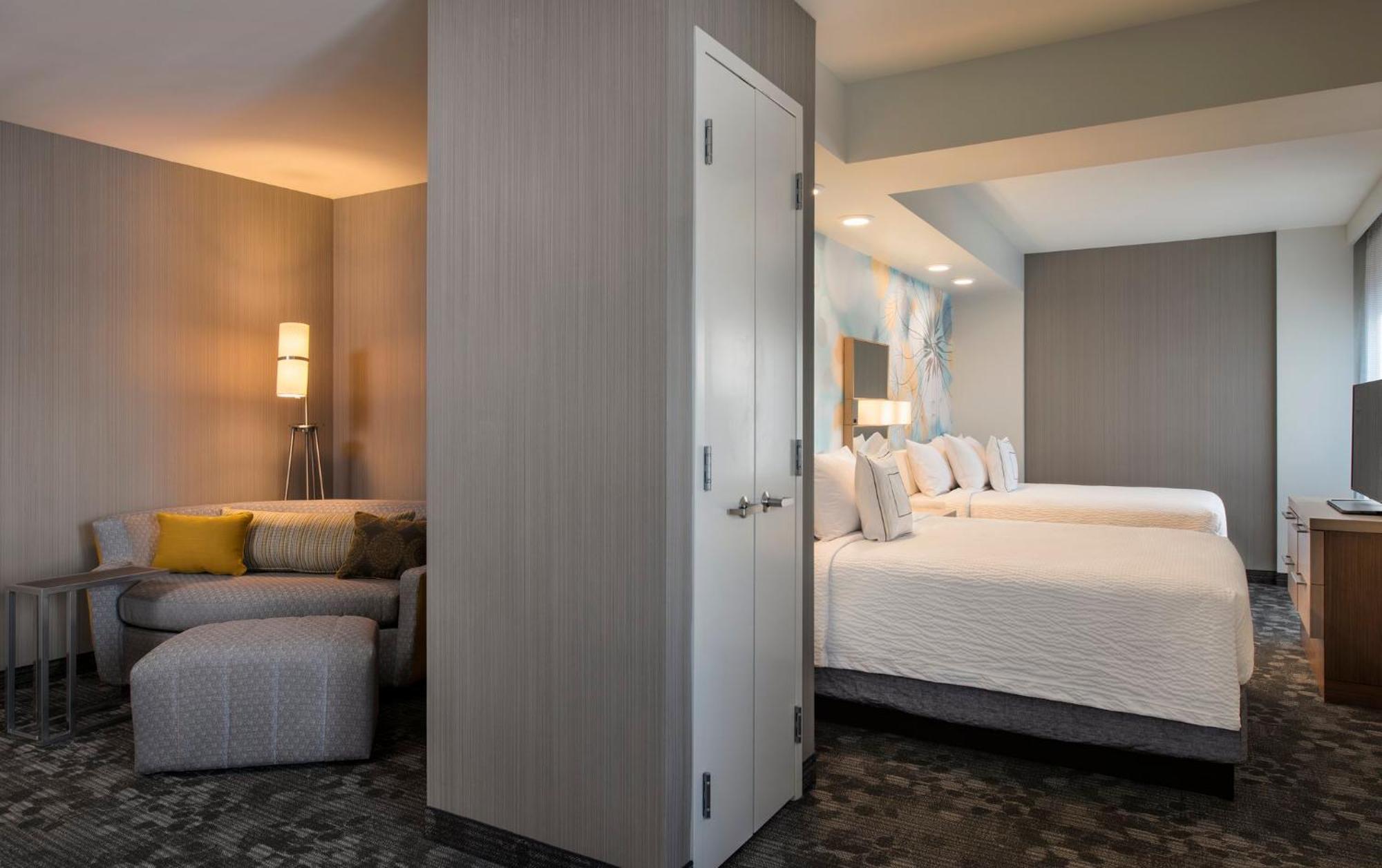 Hotel Courtyard By Marriott Calgary South Zewnętrze zdjęcie