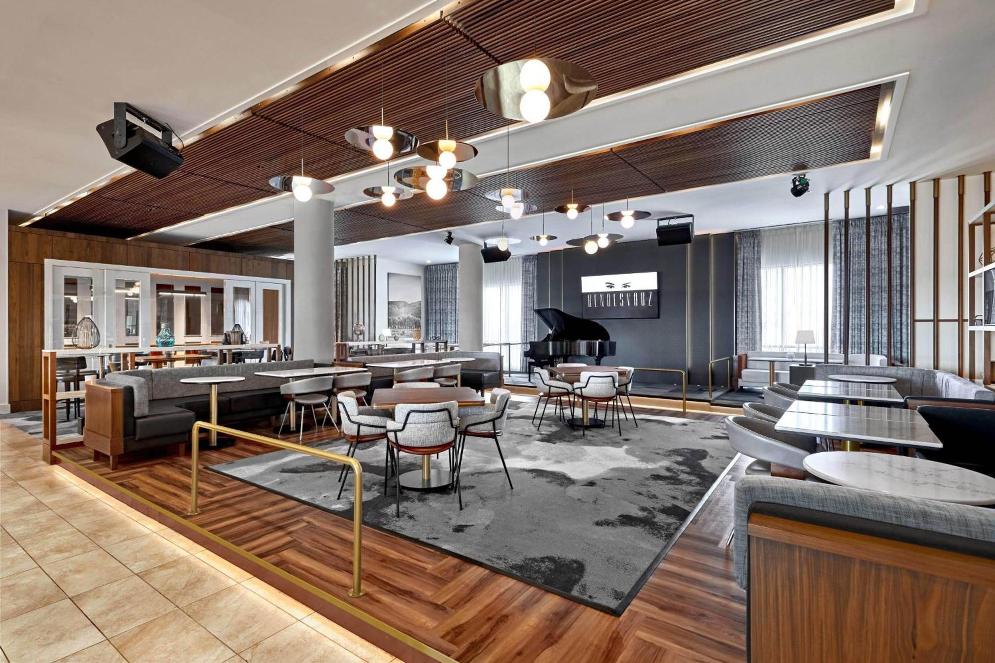 Hotel Courtyard By Marriott Calgary South Zewnętrze zdjęcie